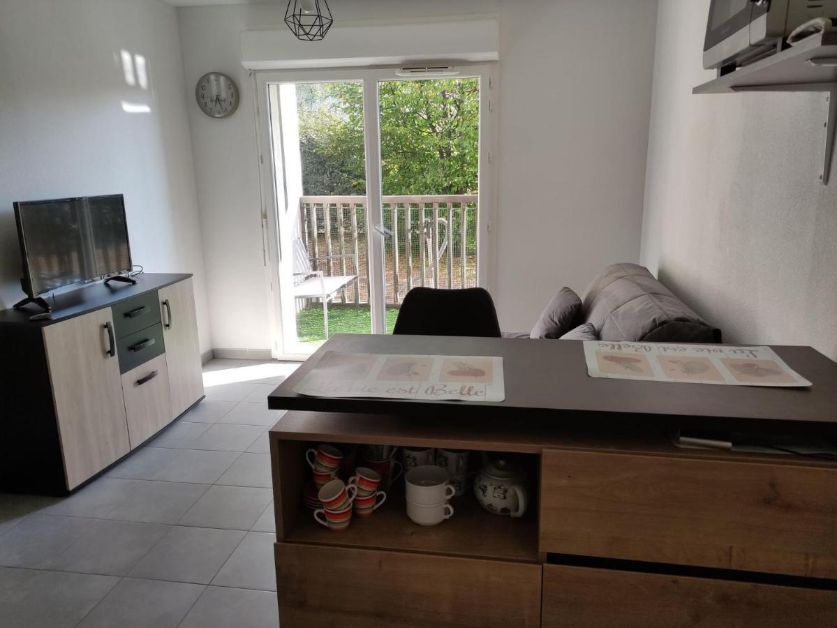 Superbe Appartement En Rez-De-Jardin A Lanton Bagian luar foto